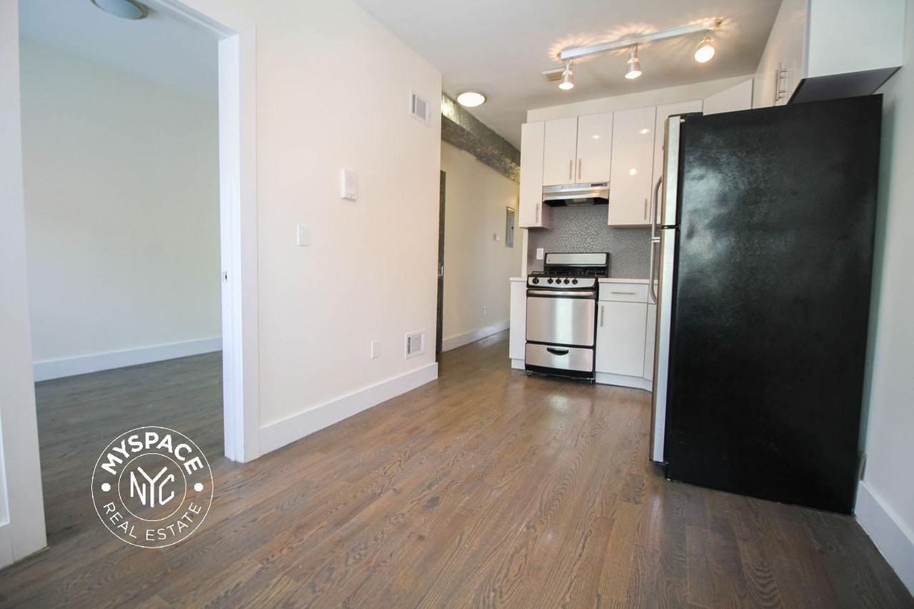 364 Bainbridge St #3 - Photo 2 of 9