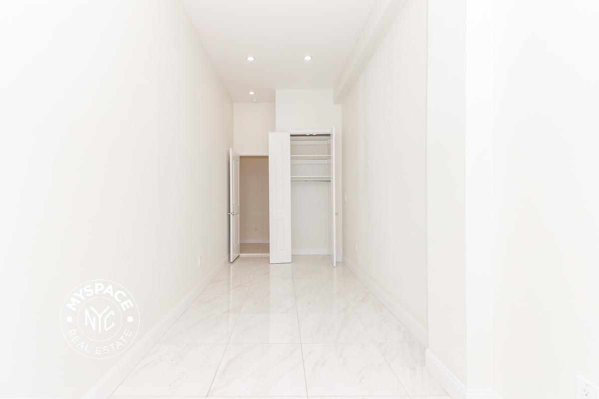 641 Saint Marks Ave #1G - Photo 5 of 9