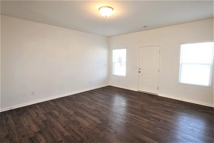 2819 Grace Green Ct - Photo 3 of 11
