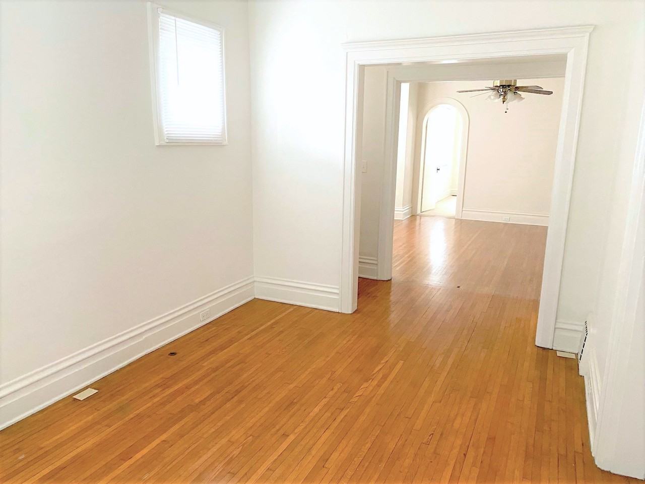 1214 8th St #1 - Photo 5 of 14