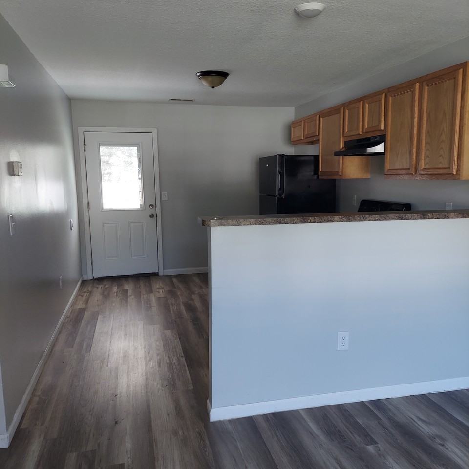 814 West St #NA - Photo 2 of 9