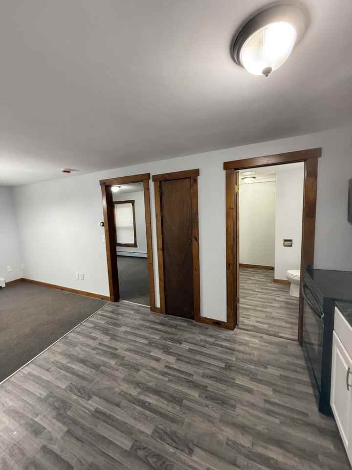 12 Pulaski St #C - Photo 2 of 8