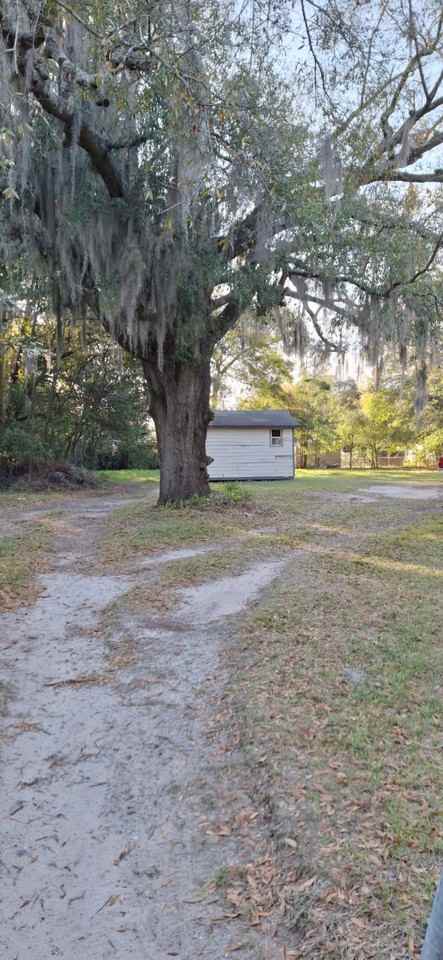 3318 Helen St #NA - Photo 2 of 4