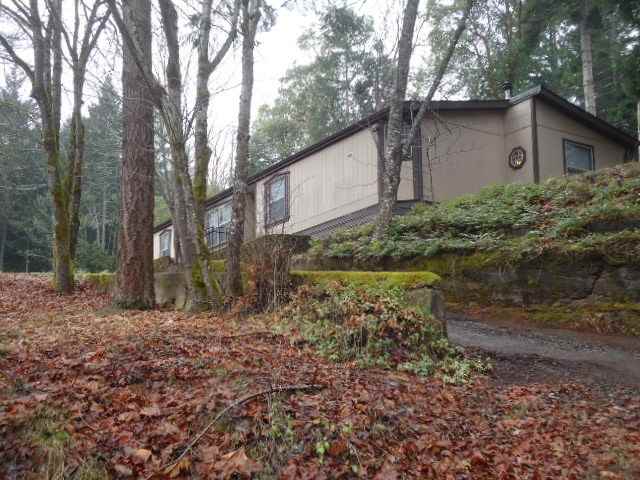 486 Montgomery Ave #NA - Photo 2 of 6