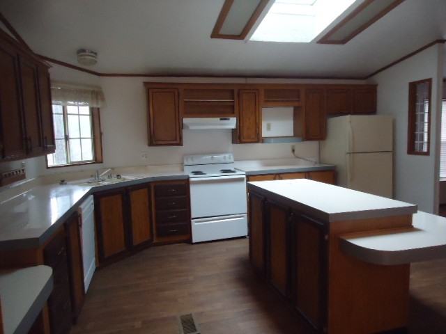 486 Montgomery Ave #NA - Photo 3 of 6