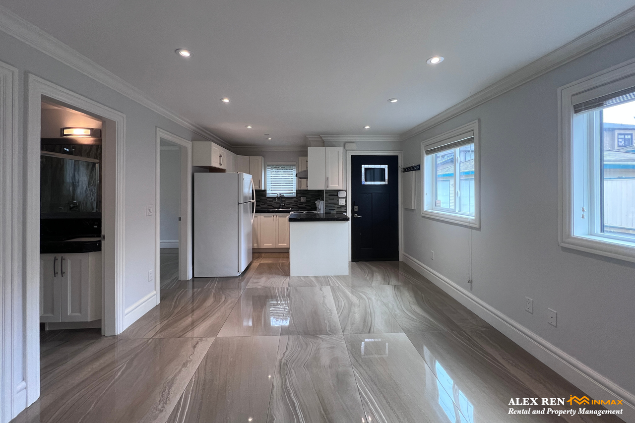 3339 Trutch Street - Photo 2 of 20
