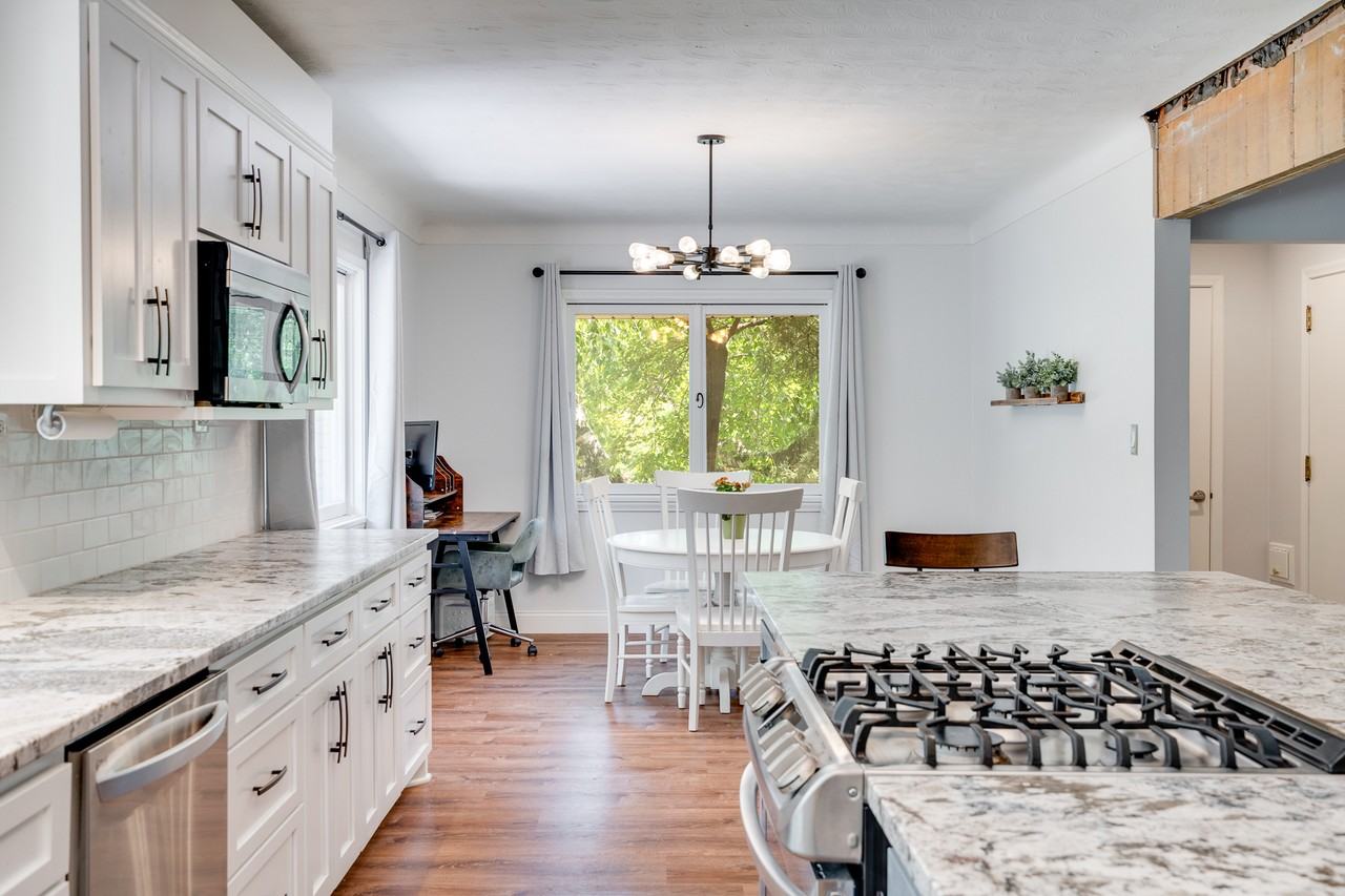 1535 Sextant Ave W #A - Photo 2 of 15