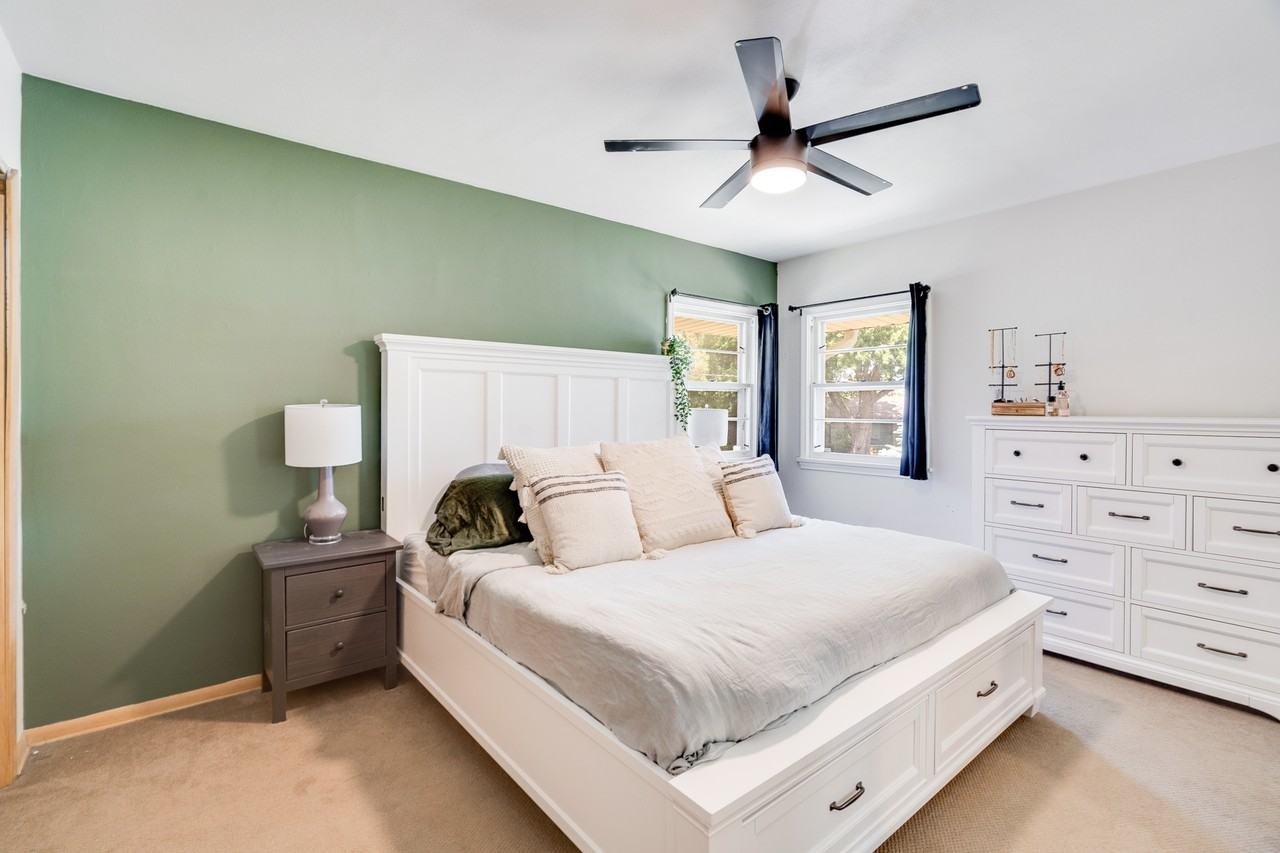 1535 Sextant Ave W #A - Photo 7 of 15