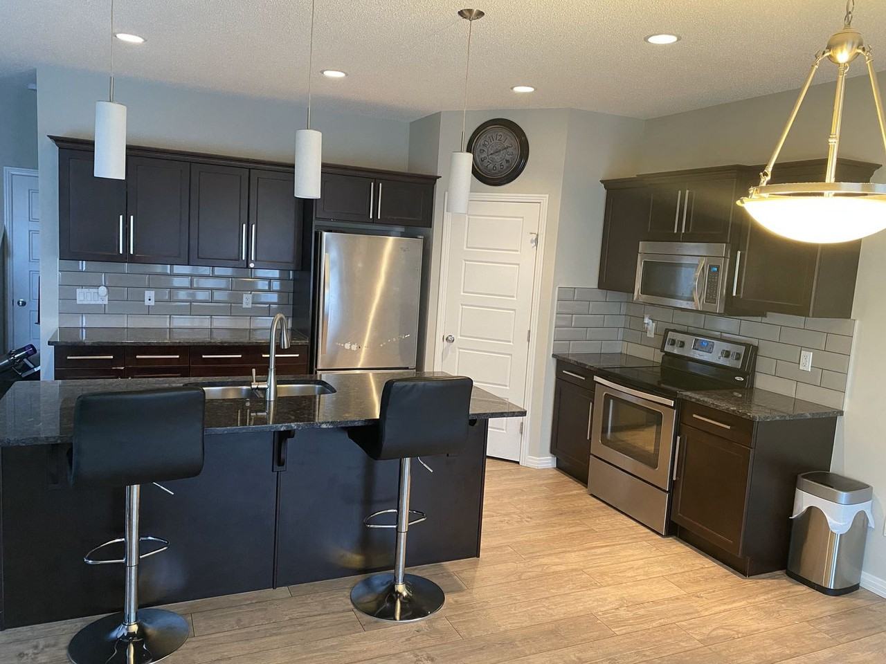 Fantastic Value – Spacious Family Home for Rent! - Photo 3 of 18