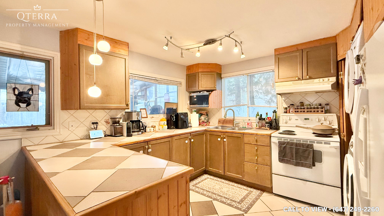 115 Lakeland Cres, Richmond Hill, Ontario L4E 3A1 - Photo 2 of 19