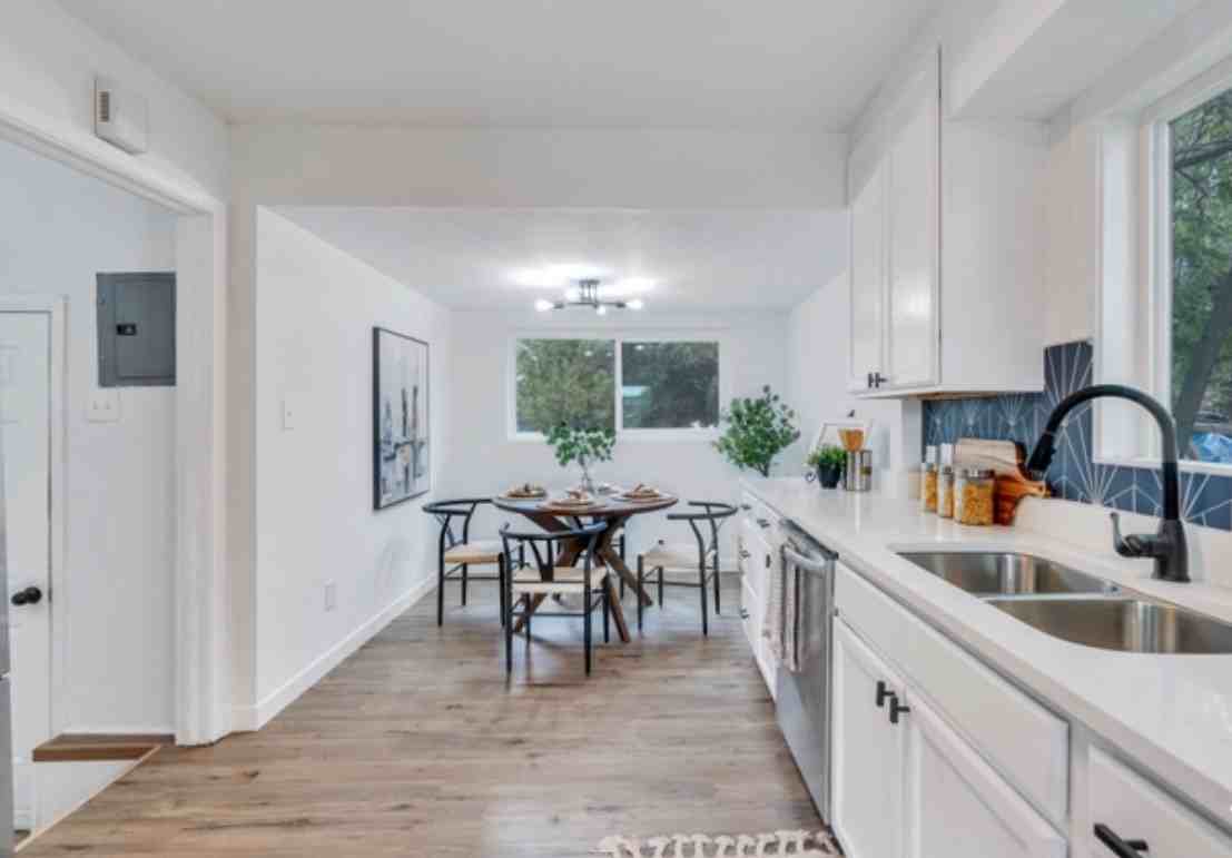 1555 S 630 E Portfolio - Photo 3 of 10