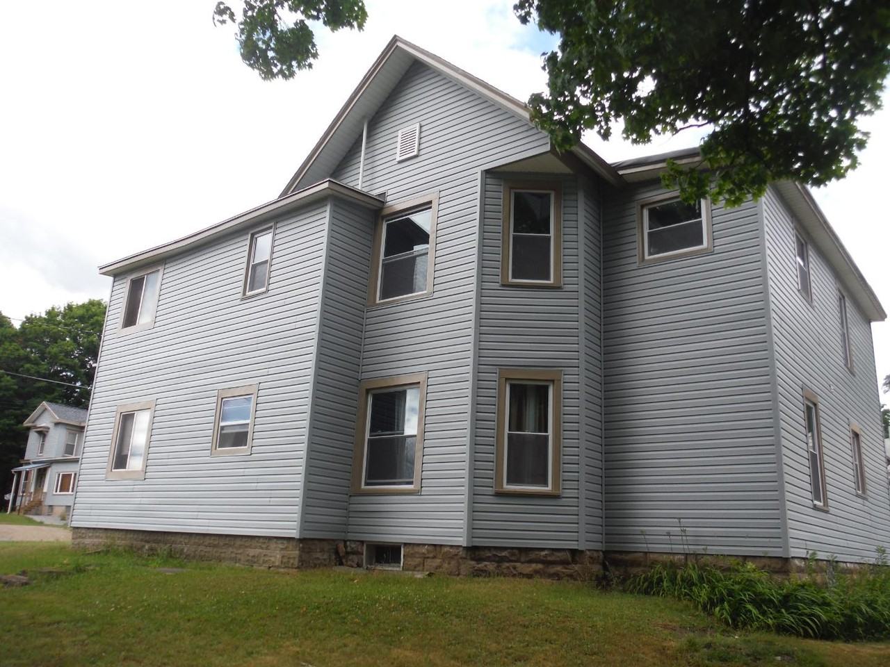 102-108 Glenwood - Photo 3 of 21