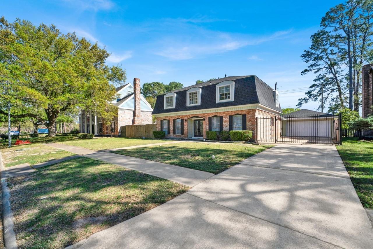 5835 Green Terrace Ln - Photo 3 of 11