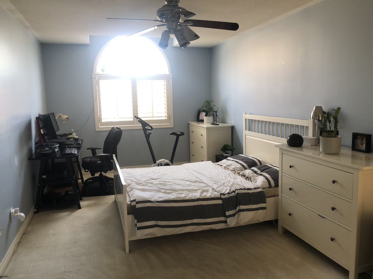 2512 Logan Avenue - Photo 2 of 12