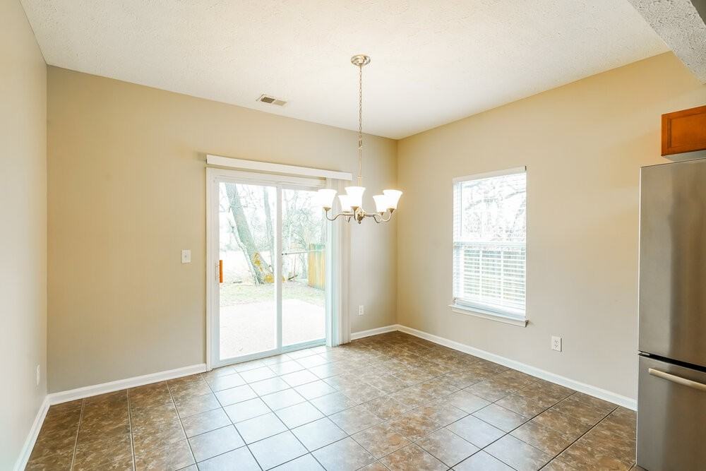 1483 Bern Dr - Photo 6 of 17