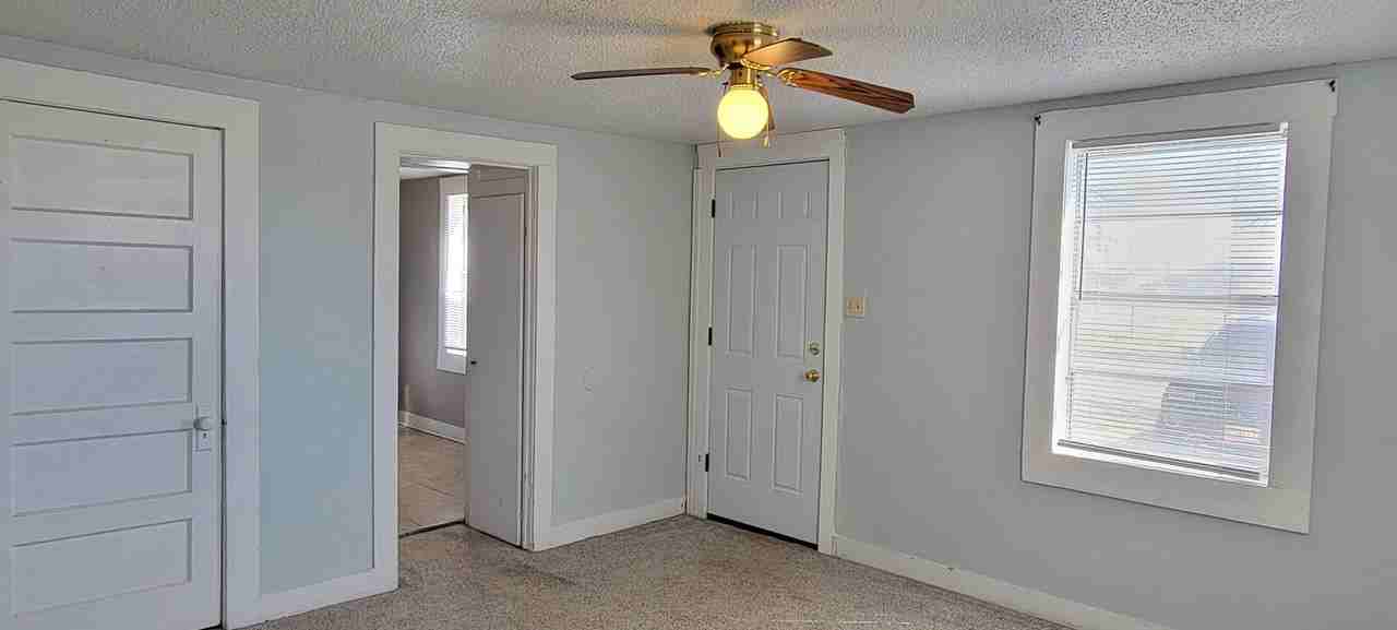 1103 N Boston Ave - Photo 6 of 11