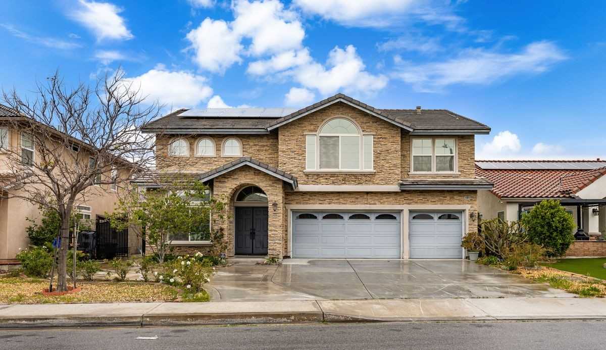 14964 Pepperdine Dr - Photo 2 of 31