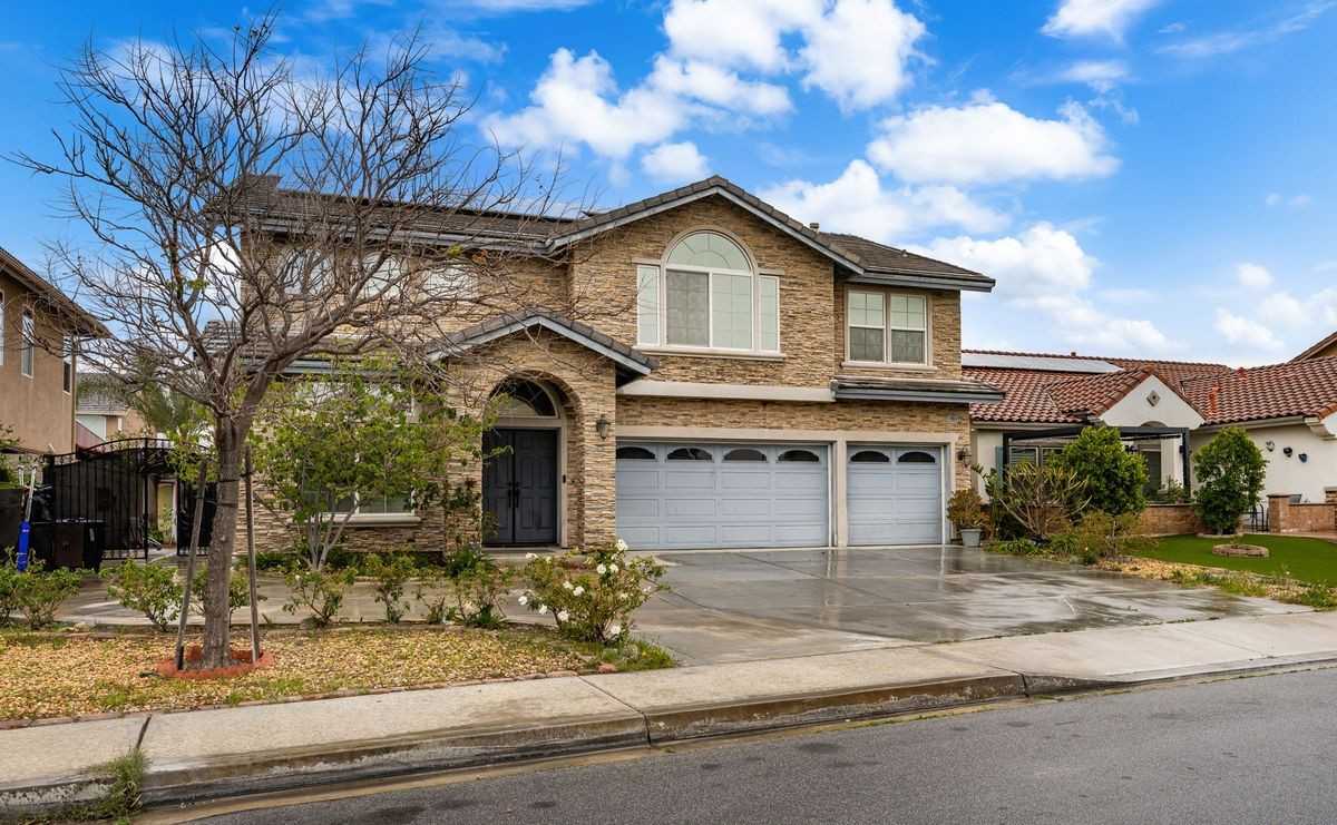 14964 Pepperdine Dr - Photo 3 of 31