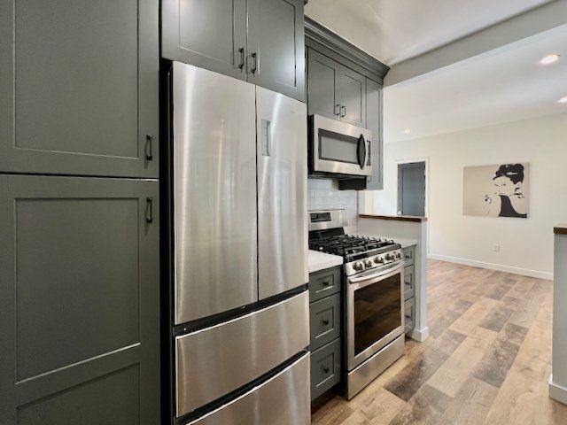 652 N Dillon St - Photo 7 of 15