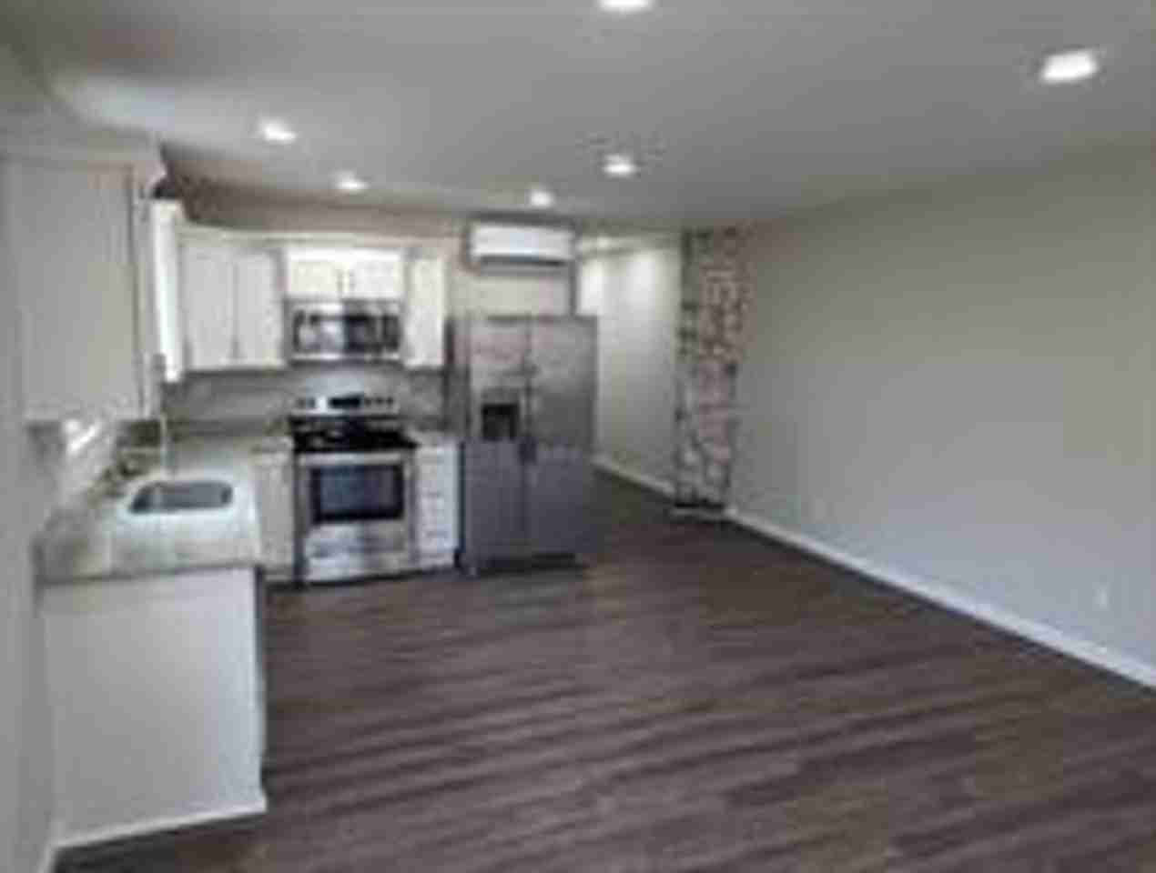 622 Perry Rd - Photo 6 of 32