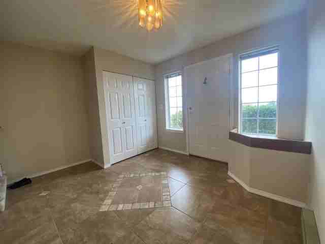 124 Sharon Pl #1 - Photo 3 of 5