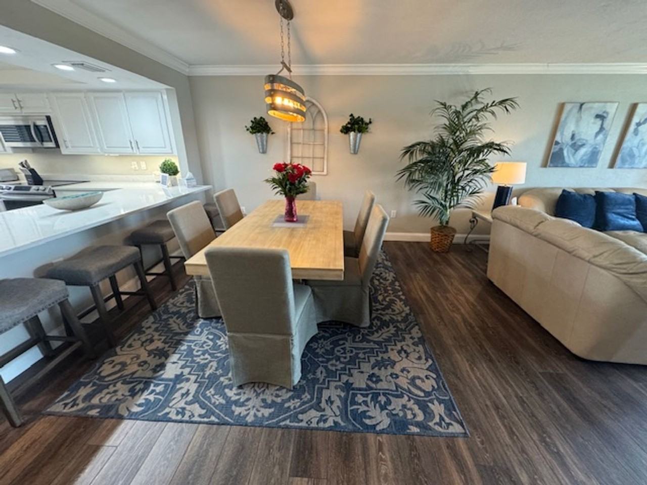 4612 Flagship Dr #305 - Photo 4 of 32