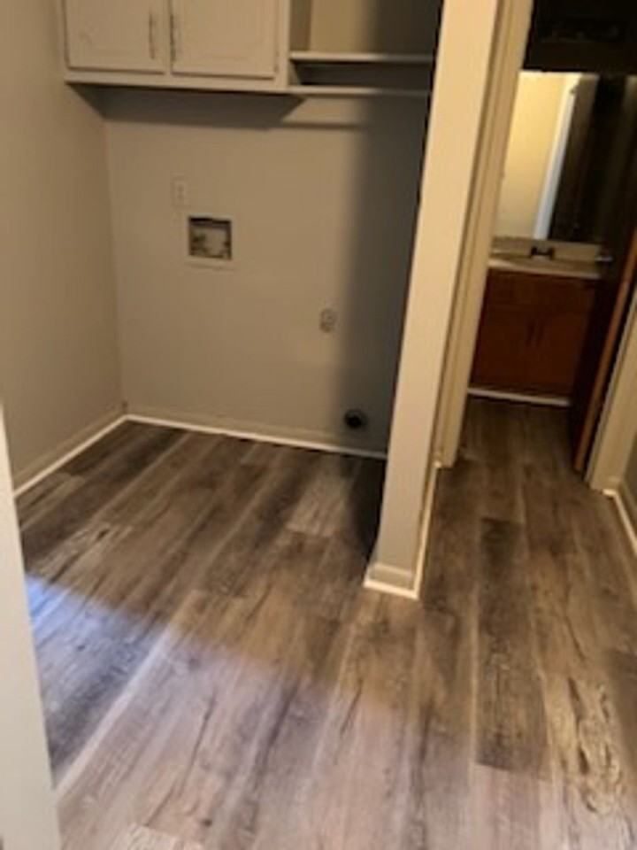 Feemster Lake Apartments - Photo 4 of 10