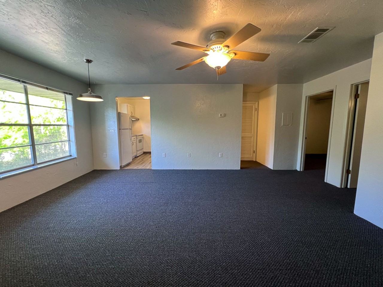 3002 Nw 6th St - Photo 2 of 19