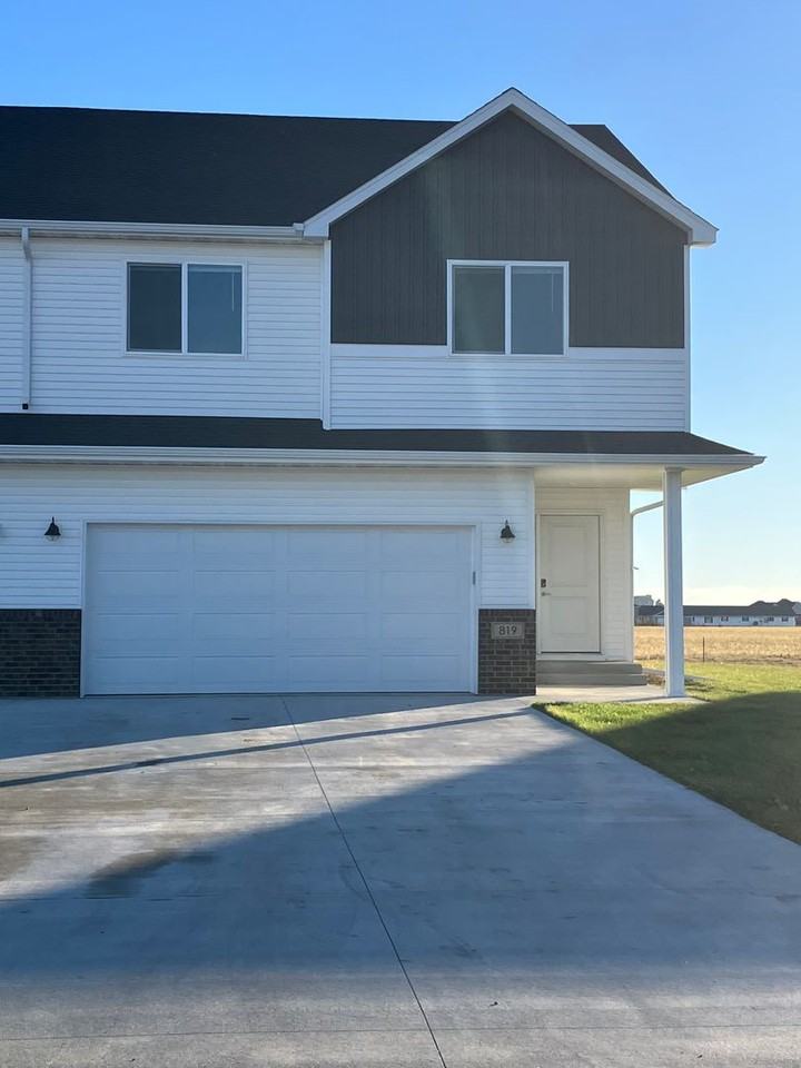 819 5th St Se - Photo 3 of 26