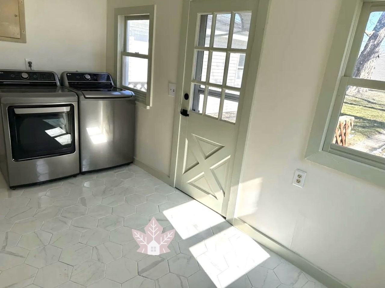 101 S Georgia St - Photo 6 of 23