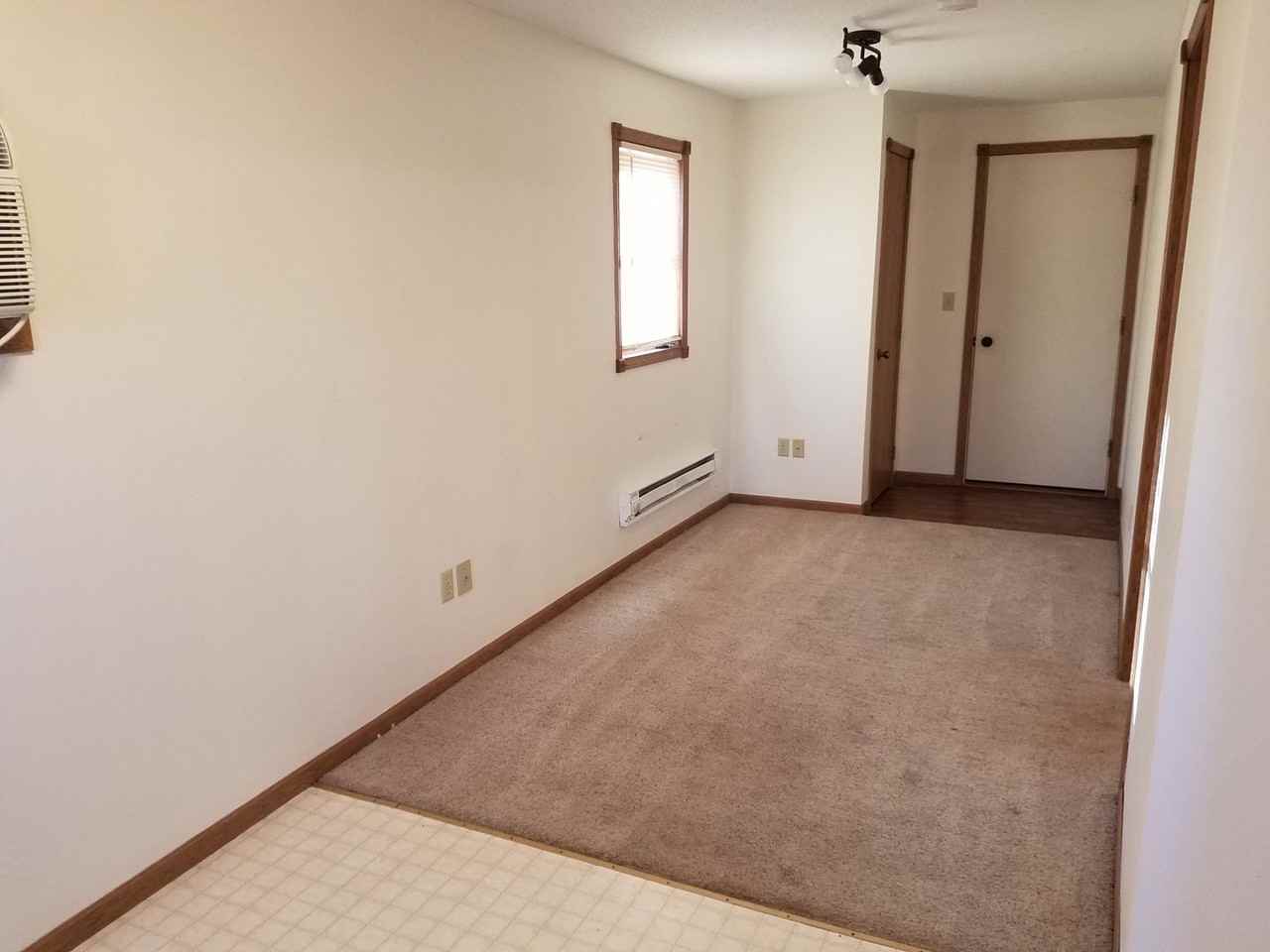 kb1820 - Photo 2 of 23