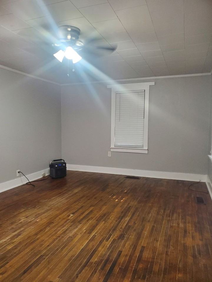 116 Circle Dr - Photo 4 of 13