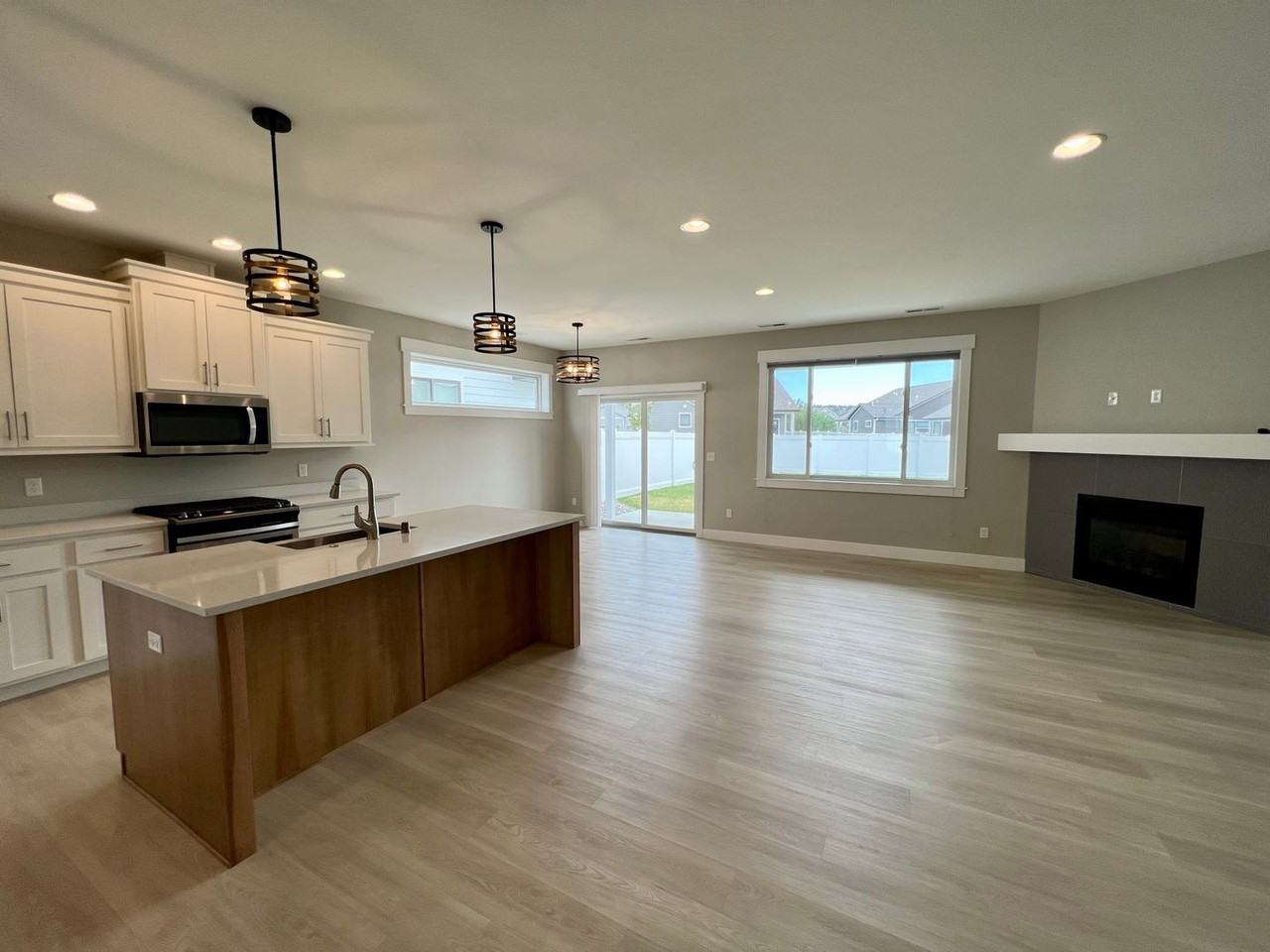 6334 Southern Bluffs Ln - Photo 5 of 21