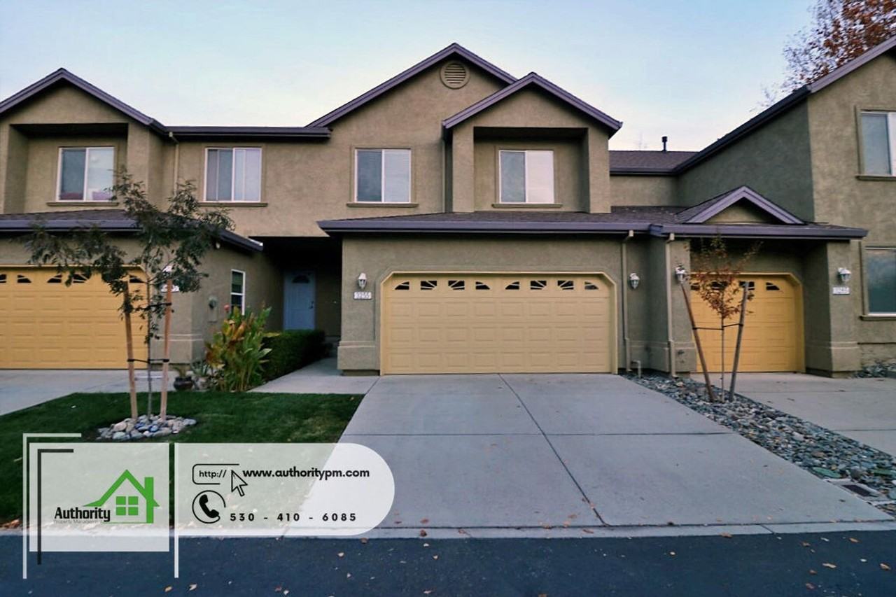 3255 Sinaloa Trl - Photo 2 of 15