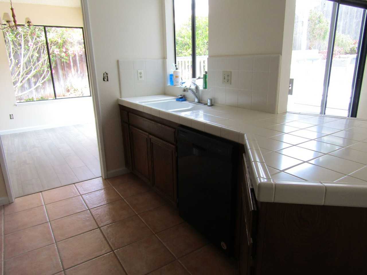 188 188 Wave Avenue - 188 Wave - Photo 7 of 21