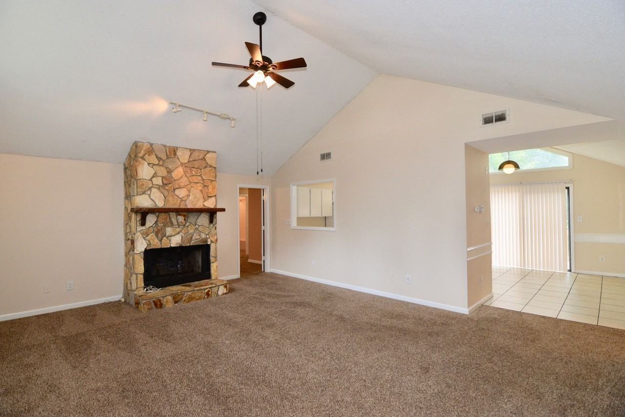4154 Arlington Rd - Photo 6 of 41