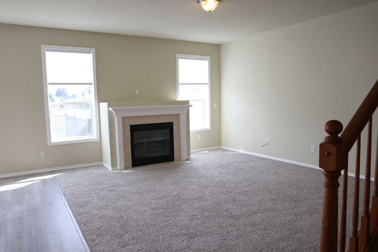 9507 Northeast 39th Avenue - Photo 5 of 36