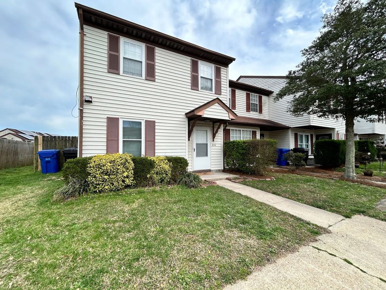616 Aubrey Dr - Photo 2 of 16