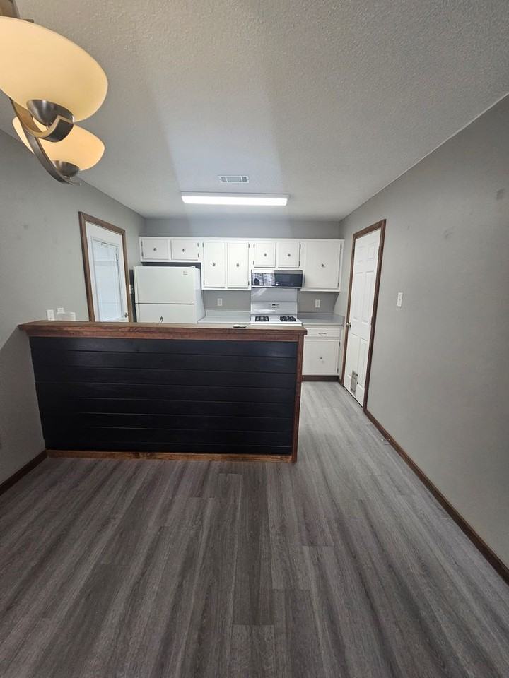 1202 Copper Creek Dr - Photo 6 of 27