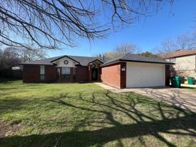 202 Tomahawk Dr - Photo 1 of 1