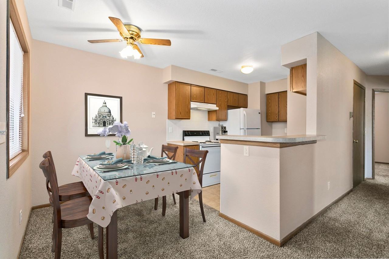 Crosswinds Apartments - Photo 7 of 17