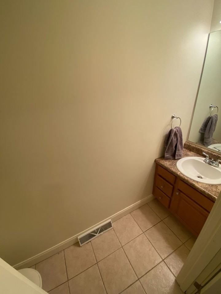 1812 Jane St - Photo 6 of 13