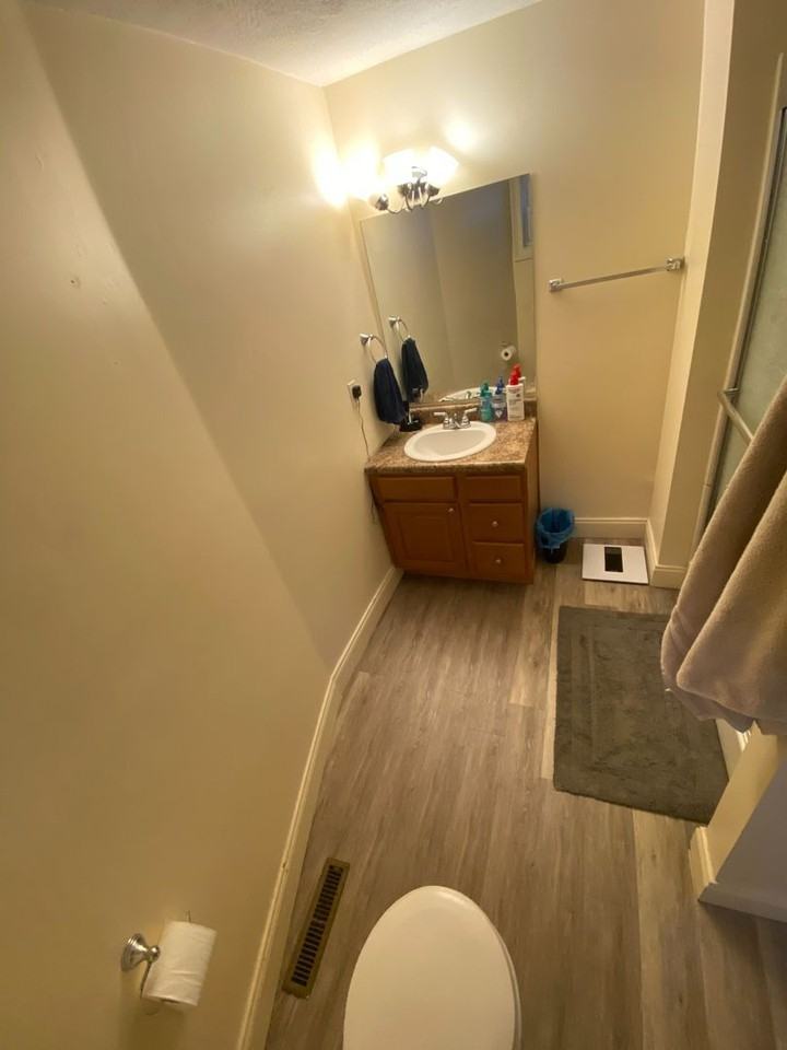 1812 Jane St - Photo 7 of 13