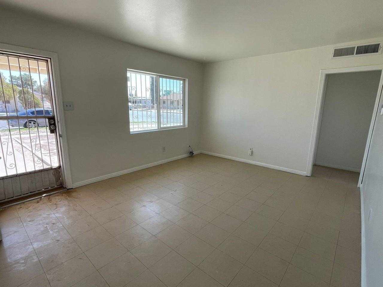 225 Paden St - Photo 2 of 7