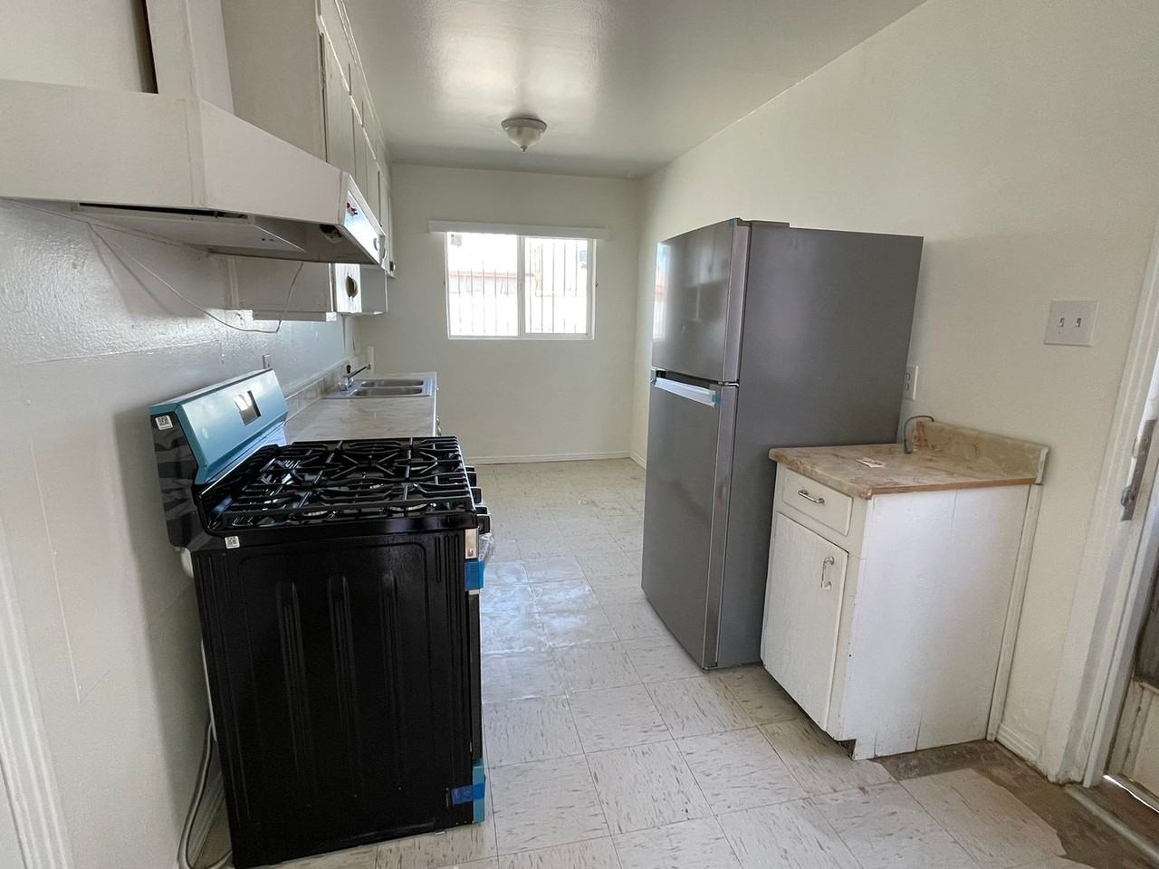 225 Paden St - Photo 3 of 7