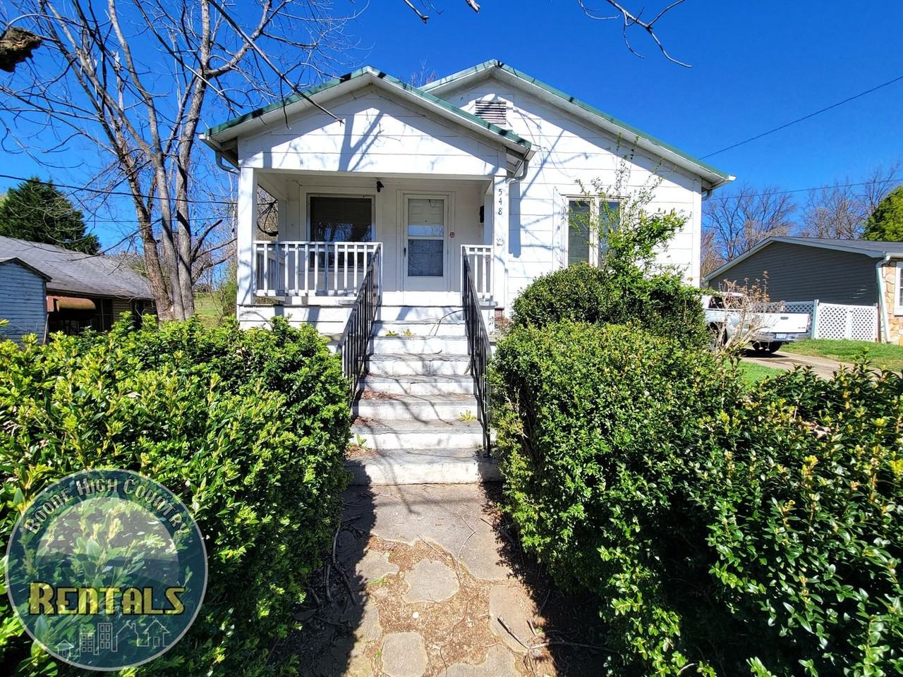 548 Hill St Nw - Photo 2 of 19