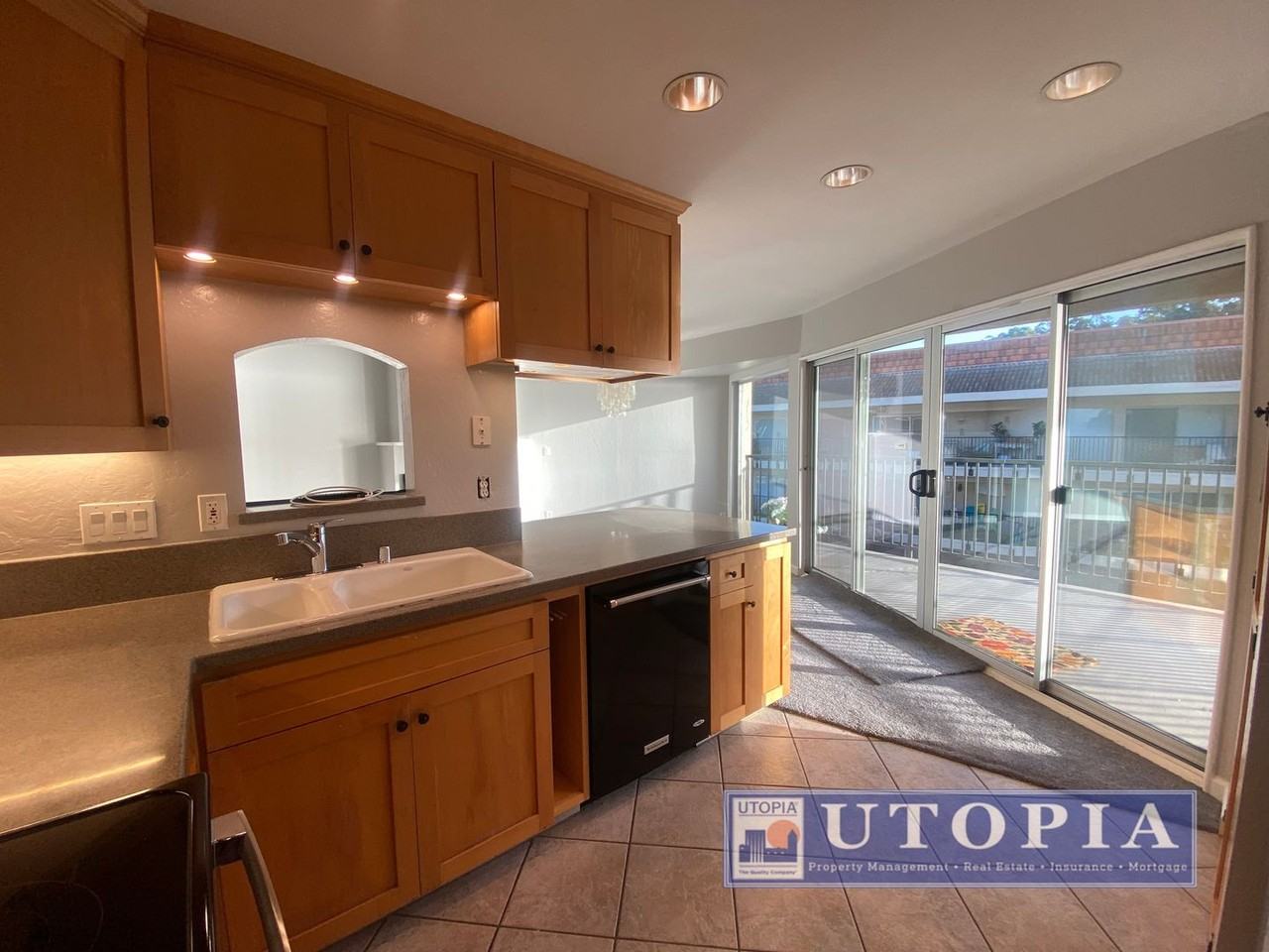 850 Park Ave #3C - Photo 6 of 36