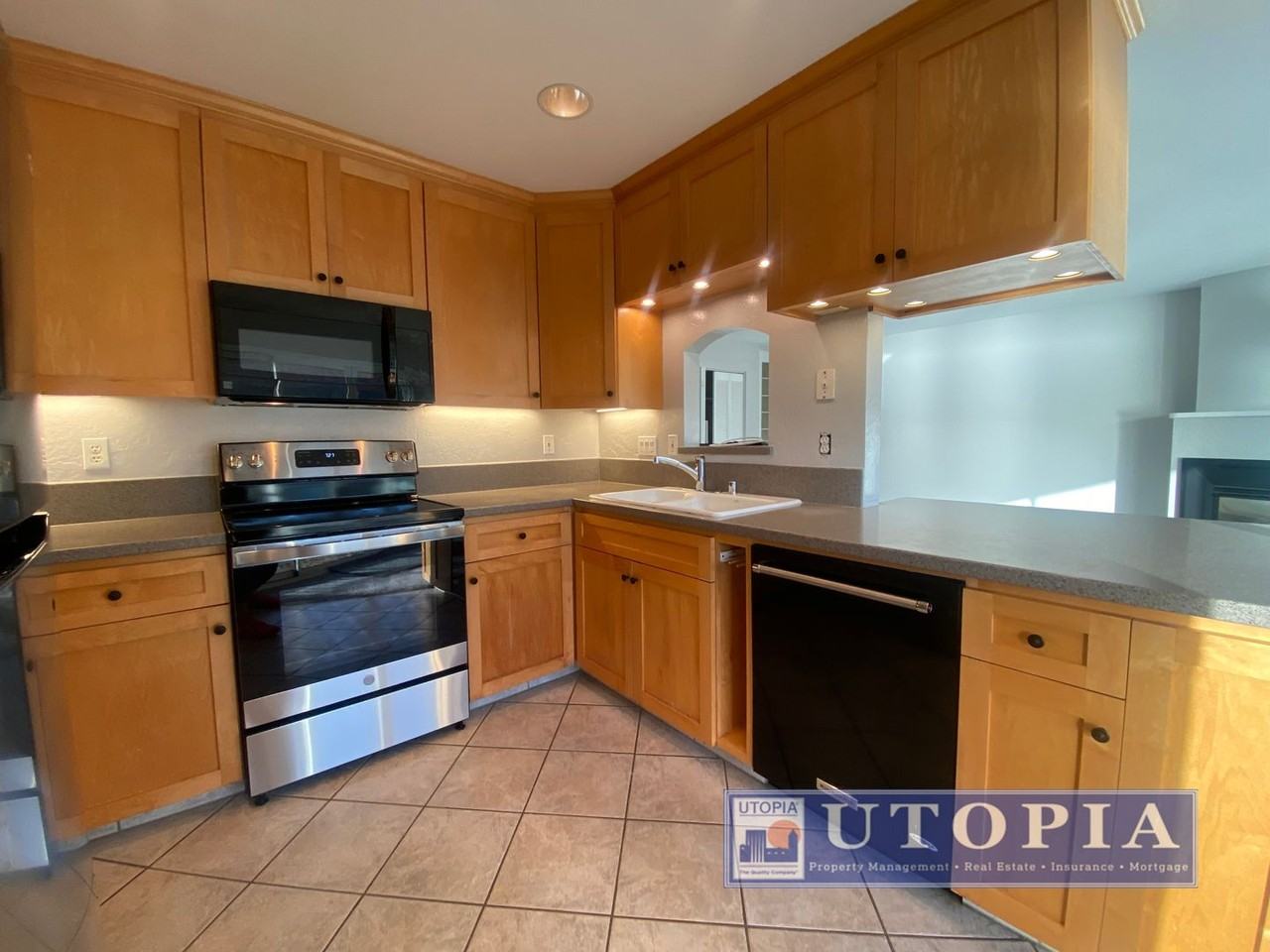 850 Park Ave #3C - Photo 5 of 36