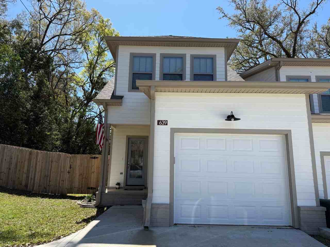 639 E Brevard St - Photo 2 of 17