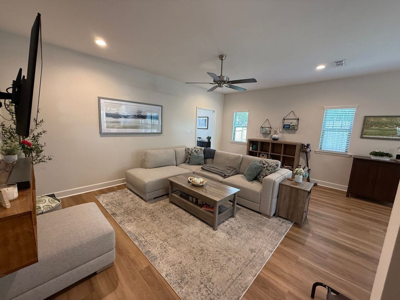 639 E Brevard St - Photo 6 of 17